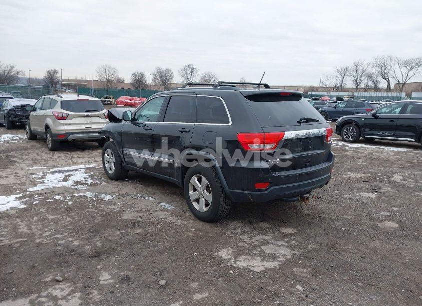 Photo 3 of 2013 Jeep Grand CHEROKEE LAREDO (VIN 1C4RJFAG3DC610191)