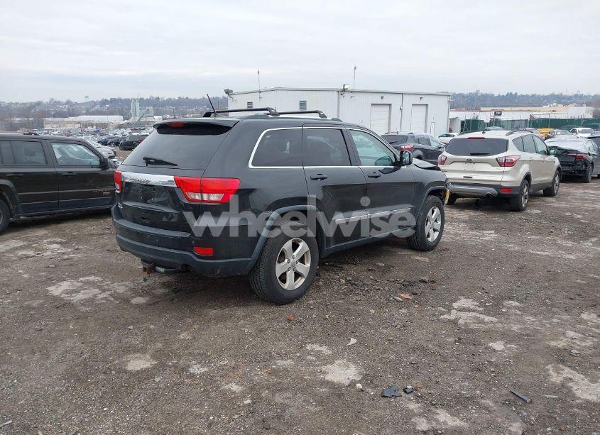 Photo 4 of 2013 Jeep Grand CHEROKEE LAREDO (VIN 1C4RJFAG3DC610191)