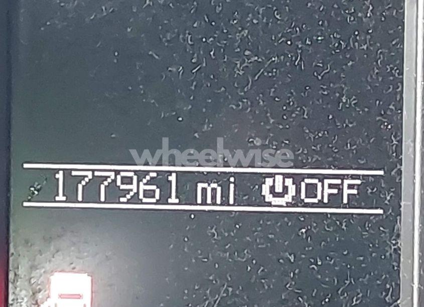 Photo 15 of 2013 Jeep Grand CHEROKEE LAREDO (VIN 1C4RJFAG3DC631039)