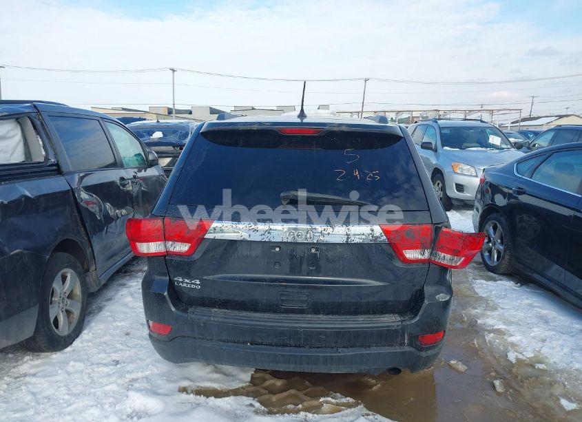 Photo 16 of 2013 Jeep Grand CHEROKEE LAREDO (VIN 1C4RJFAG3DC631039)