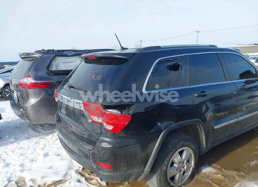 Photo 17 of 2013 Jeep Grand CHEROKEE LAREDO (VIN 1C4RJFAG3DC631039)