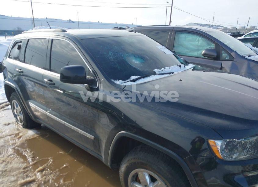 Photo 6 of 2013 Jeep Grand CHEROKEE LAREDO (VIN 1C4RJFAG3DC631039)