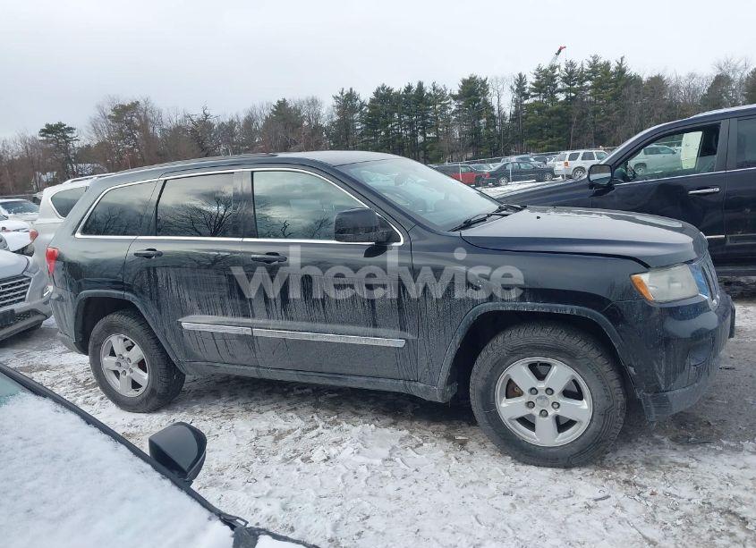 Photo 13 of 2013 Jeep Grand CHEROKEE LAREDO (VIN 1C4RJFAG3DC653185)