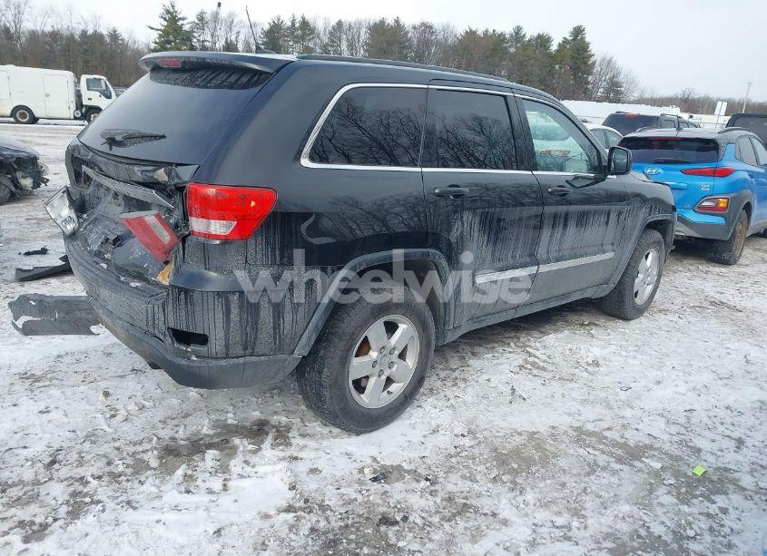 Photo 4 of 2013 Jeep Grand CHEROKEE LAREDO (VIN 1C4RJFAG3DC653185)