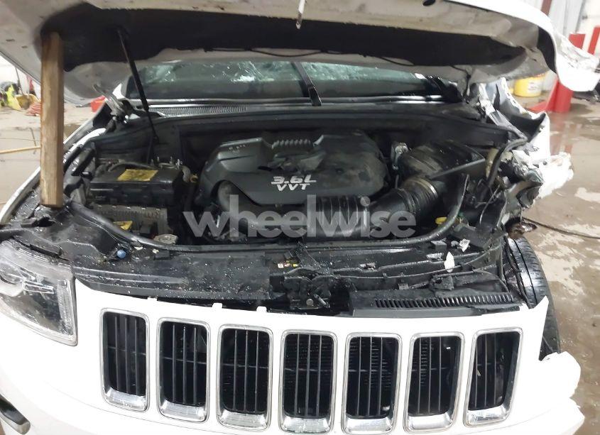 Photo 10 of 2014 Jeep Grand CHEROKEE LAREDO (VIN 1C4RJFAG3EC100831)