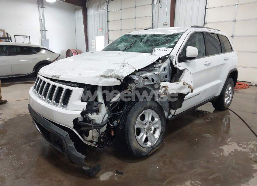 Photo 2 of 2014 Jeep Grand CHEROKEE LAREDO (VIN 1C4RJFAG3EC100831)