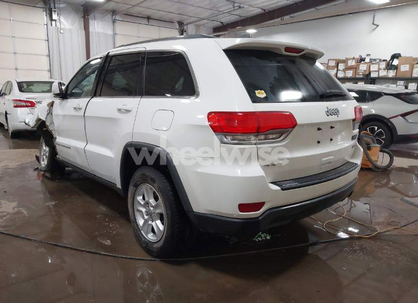 Photo 3 of 2014 Jeep Grand CHEROKEE LAREDO (VIN 1C4RJFAG3EC100831)