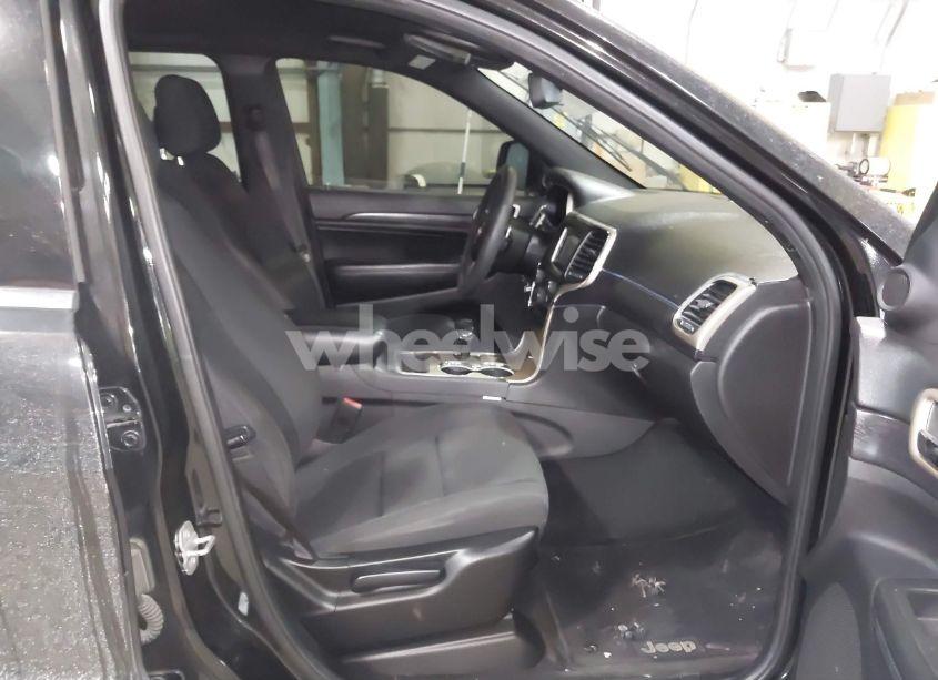 Photo 5 of 2014 Jeep Grand CHEROKEE LAREDO (VIN 1C4RJFAG3EC132596)