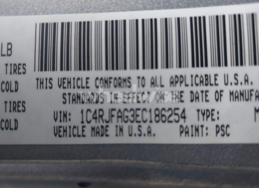 Photo 9 of 2014 Jeep Grand CHEROKEE LAREDO (VIN 1C4RJFAG3EC186254)