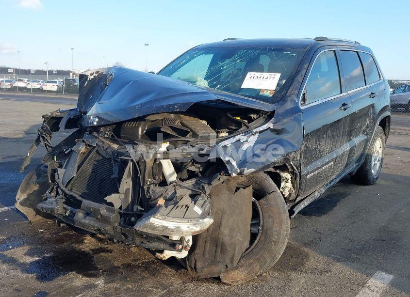 Photo 2 of 2015 Jeep Grand CHEROKEE LAREDO (VIN 1C4RJFAG3FC812497)