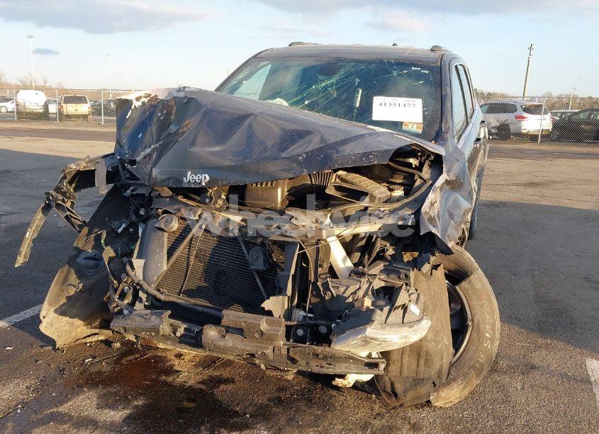 Photo 6 of 2015 Jeep Grand CHEROKEE LAREDO (VIN 1C4RJFAG3FC812497)