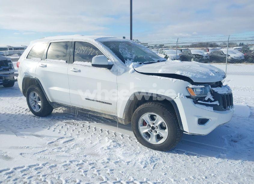 2015 Jeep Grand CHEROKEE LAREDO (VIN 1C4RJFAG3FC894120) main photo