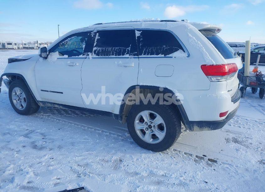 Photo 3 of 2015 Jeep Grand CHEROKEE LAREDO (VIN 1C4RJFAG3FC894120)