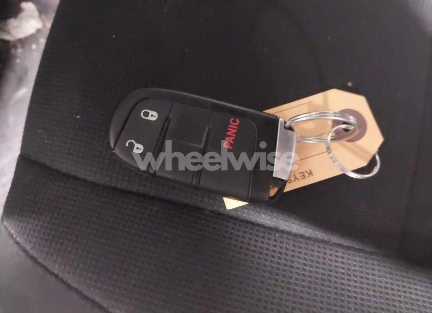 Photo 11 of 2016 Jeep Grand CHEROKEE LAREDO (VIN 1C4RJFAG3GC303866)