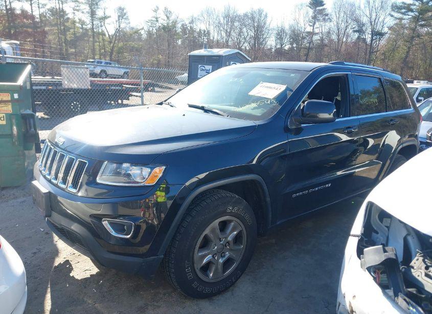 Photo 2 of 2016 Jeep Grand CHEROKEE LAREDO (VIN 1C4RJFAG3GC318089)