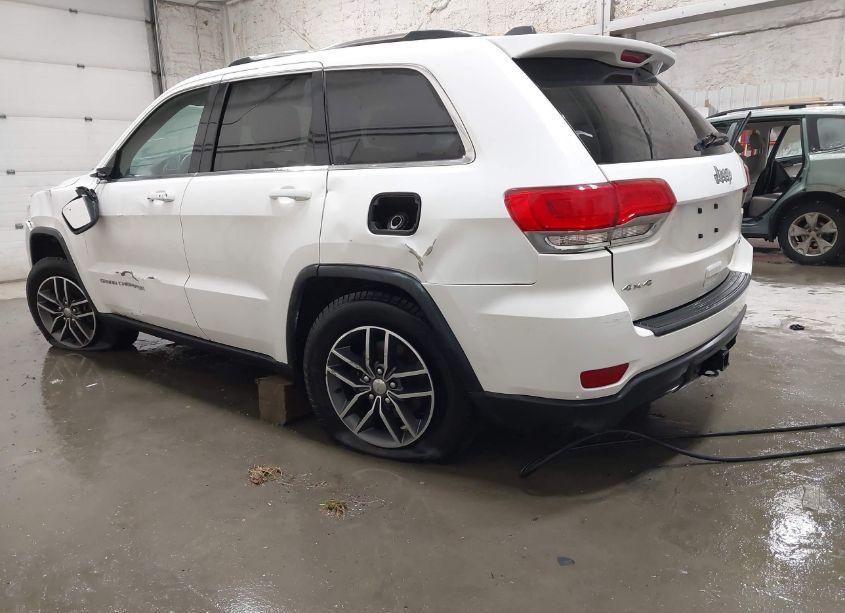 Photo 3 of 2016 Jeep Grand CHEROKEE LAREDO (VIN 1C4RJFAG3GC339184)