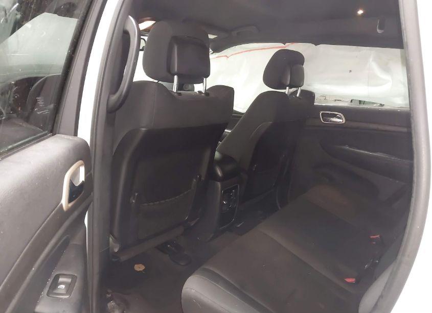 Photo 8 of 2016 Jeep Grand CHEROKEE LAREDO (VIN 1C4RJFAG3GC339184)