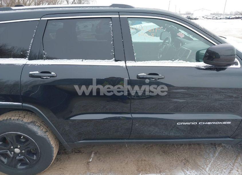 Photo 13 of 2016 Jeep Grand CHEROKEE LAREDO (VIN 1C4RJFAG3GC444310)