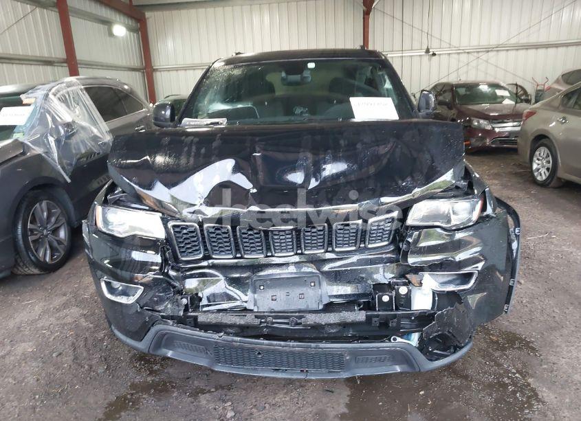 Photo 12 of 2017 Jeep Grand CHEROKEE LAREDO 4X4 (VIN 1C4RJFAG3HC624453)