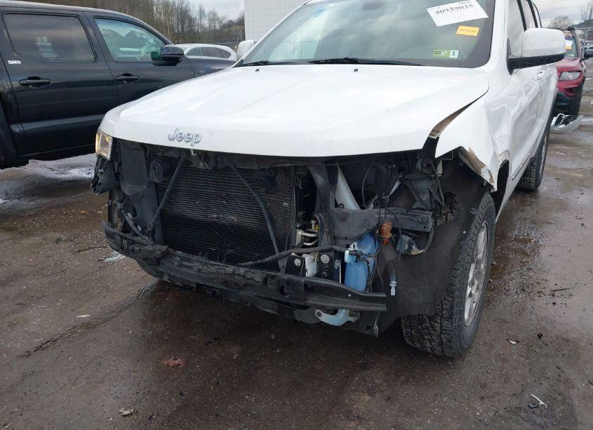 Photo 6 of 2017 Jeep Grand CHEROKEE LAREDO 4X4 (VIN 1C4RJFAG3HC645139)