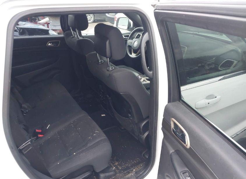 Photo 8 of 2017 Jeep Grand CHEROKEE LAREDO 4X4 (VIN 1C4RJFAG3HC645139)