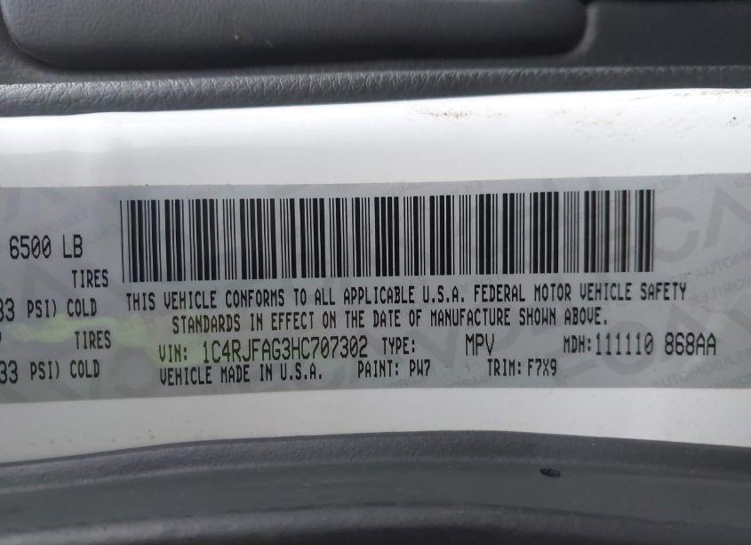 Photo 9 of 2017 Jeep Grand CHEROKEE LAREDO 4X4 (VIN 1C4RJFAG3HC707302)