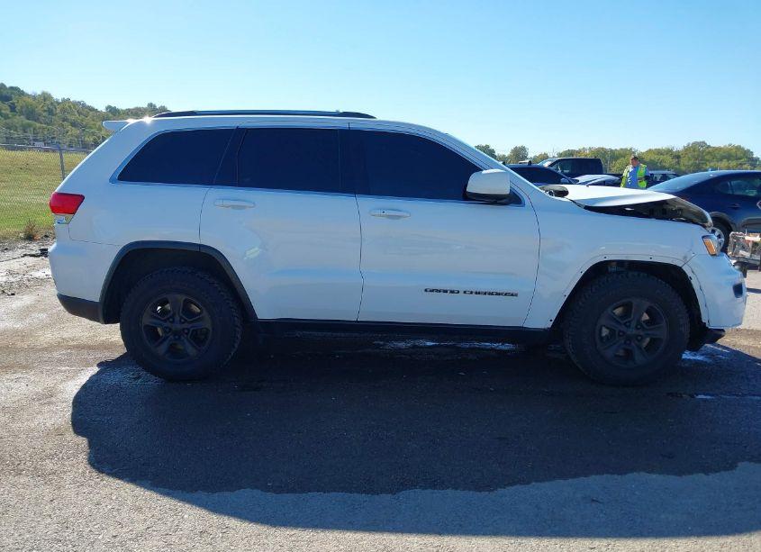 Photo 13 of 2017 Jeep Grand CHEROKEE LAREDO 4X4 (VIN 1C4RJFAG3HC912067)