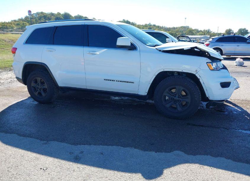 Photo 8 of 2017 Jeep Grand CHEROKEE LAREDO 4X4 (VIN 1C4RJFAG3HC912067)