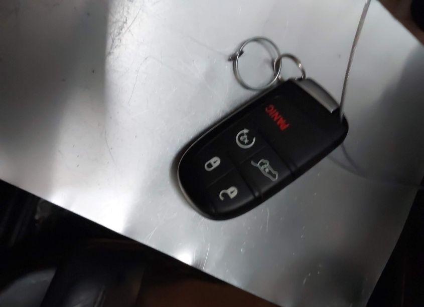 Photo 11 of 2017 Jeep Grand CHEROKEE ALTITUDE 4X4 (VIN 1C4RJFAG3HC938538)