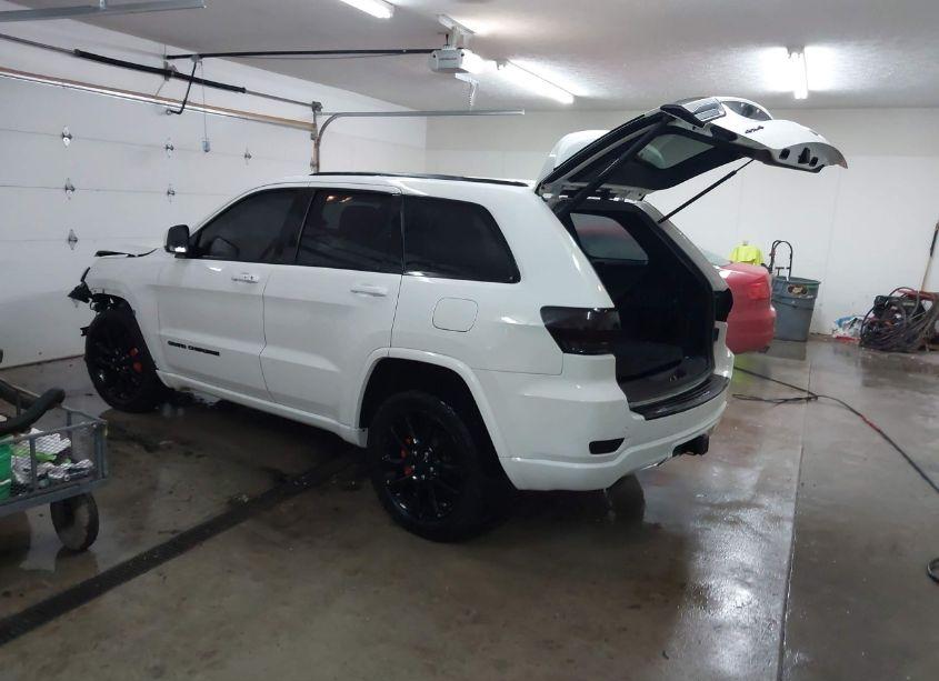 Photo 3 of 2017 Jeep Grand CHEROKEE ALTITUDE 4X4 (VIN 1C4RJFAG3HC938538)