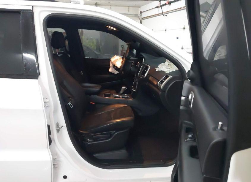 Photo 5 of 2017 Jeep Grand CHEROKEE ALTITUDE 4X4 (VIN 1C4RJFAG3HC938538)