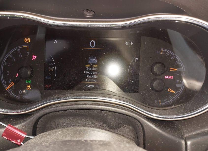 Photo 7 of 2017 Jeep Grand CHEROKEE LAREDO 4X4 (VIN 1C4RJFAG3HC962855)