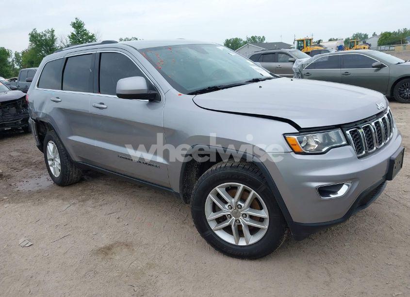2017 Jeep Grand CHEROKEE LAREDO 4X4 (VIN 1C4RJFAG3HC963309) main photo