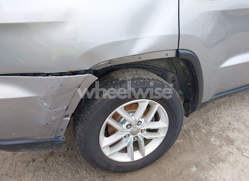 Photo 6 of 2017 Jeep Grand CHEROKEE LAREDO 4X4 (VIN 1C4RJFAG3HC963309)