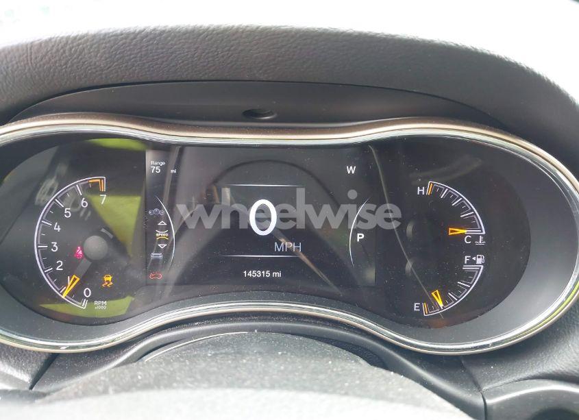 Photo 7 of 2017 Jeep Grand CHEROKEE LAREDO 4X4 (VIN 1C4RJFAG3HC963309)