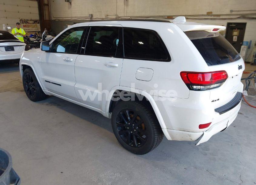 Photo 3 of 2018 Jeep Grand CHEROKEE ALTITUDE 4X4 (VIN 1C4RJFAG3JC120894)
