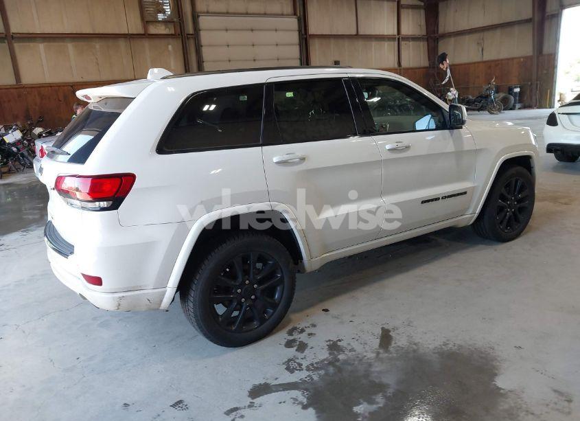 Photo 4 of 2018 Jeep Grand CHEROKEE ALTITUDE 4X4 (VIN 1C4RJFAG3JC120894)