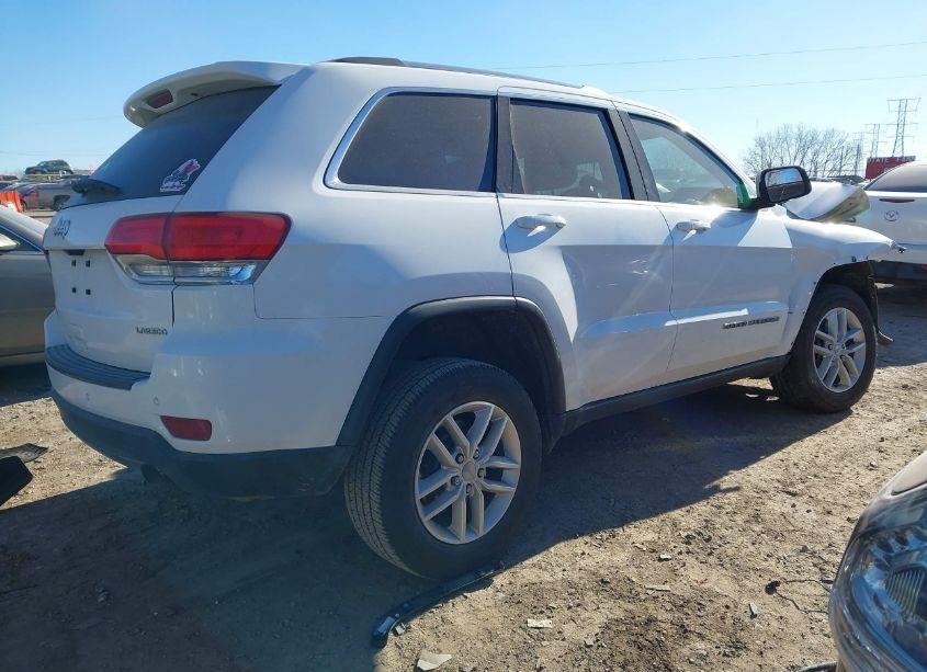 Photo 4 of 2018 Jeep Grand CHEROKEE LAREDO E 4X4 (VIN 1C4RJFAG3JC166337)