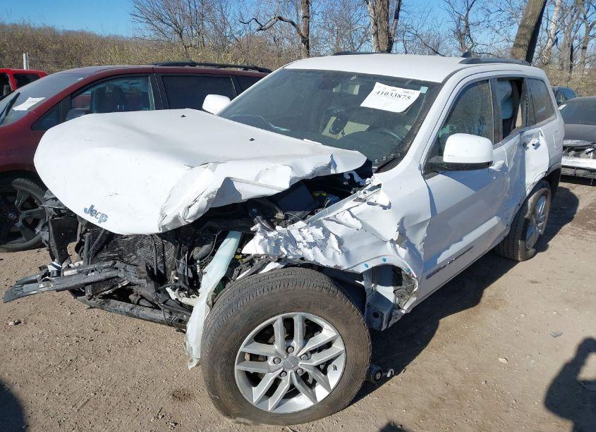 Photo 6 of 2018 Jeep Grand CHEROKEE LAREDO E 4X4 (VIN 1C4RJFAG3JC166337)