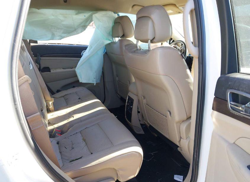 Photo 8 of 2018 Jeep Grand CHEROKEE LAREDO E 4X4 (VIN 1C4RJFAG3JC166337)