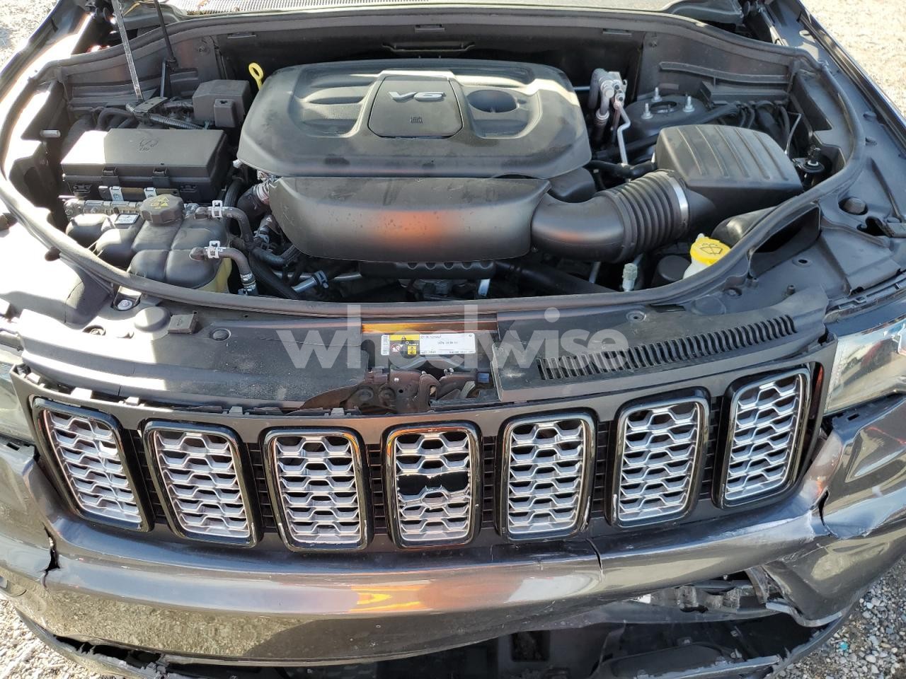 Photo 12 of 2018 JEEP GRAND CHEROKEE LAREDO (VIN 1C4RJFAG3JC332999)