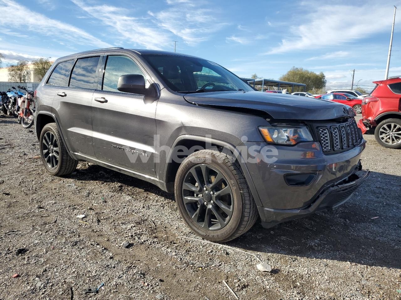 Photo 4 of 2018 JEEP GRAND CHEROKEE LAREDO (VIN 1C4RJFAG3JC332999)