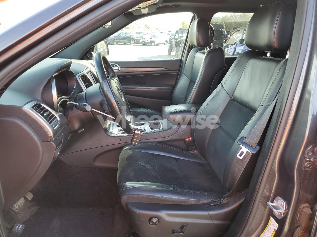 Photo 7 of 2018 JEEP GRAND CHEROKEE LAREDO (VIN 1C4RJFAG3JC332999)