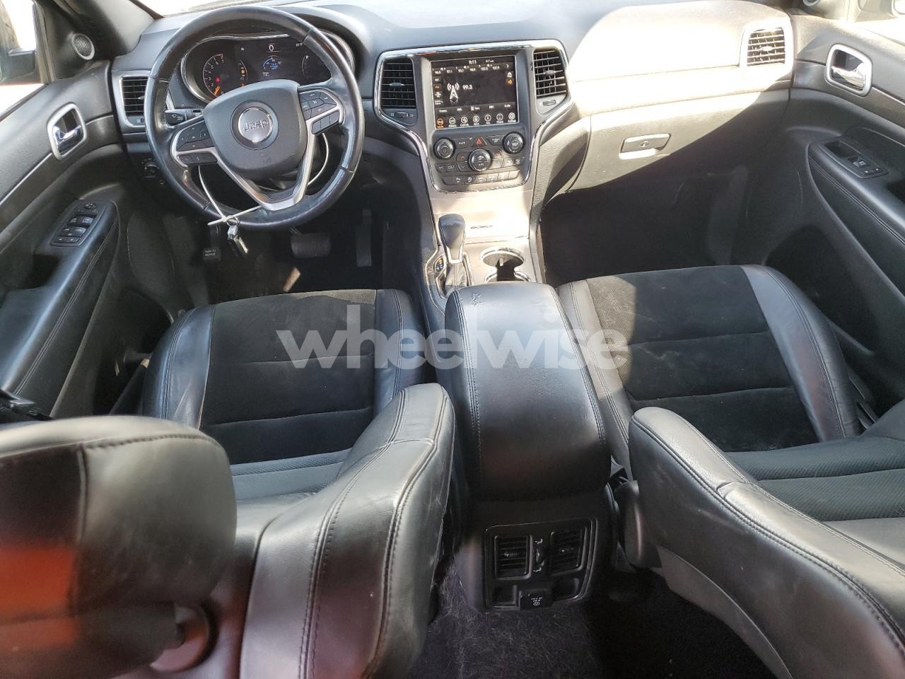 Photo 8 of 2018 JEEP GRAND CHEROKEE LAREDO (VIN 1C4RJFAG3JC332999)