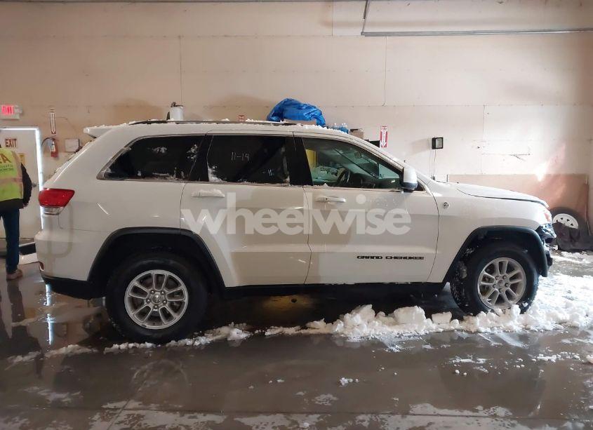 Photo 13 of 2018 Jeep Grand CHEROKEE LAREDO E 4X4 (VIN 1C4RJFAG3JC381426)