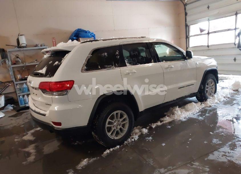 Photo 4 of 2018 Jeep Grand CHEROKEE LAREDO E 4X4 (VIN 1C4RJFAG3JC381426)
