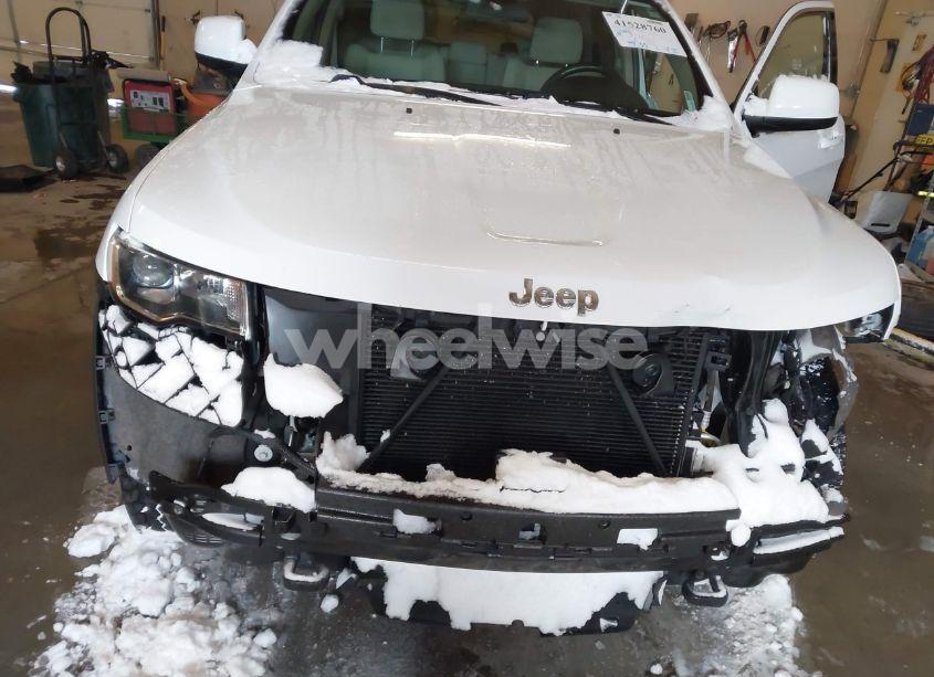 Photo 6 of 2018 Jeep Grand CHEROKEE LAREDO E 4X4 (VIN 1C4RJFAG3JC381426)