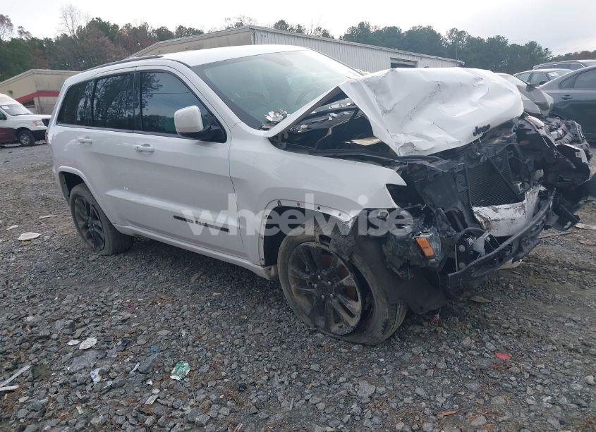 2018 Jeep Grand CHEROKEE ALTITUDE 4X4 (VIN 1C4RJFAG3JC435954) main photo