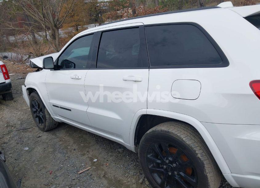 Photo 14 of 2018 Jeep Grand CHEROKEE ALTITUDE 4X4 (VIN 1C4RJFAG3JC435954)