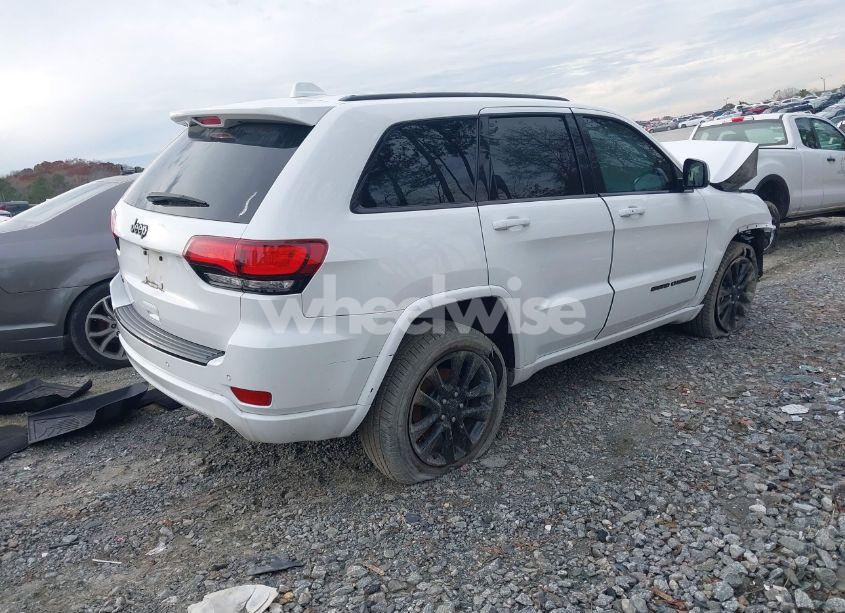 Photo 4 of 2018 Jeep Grand CHEROKEE ALTITUDE 4X4 (VIN 1C4RJFAG3JC435954)